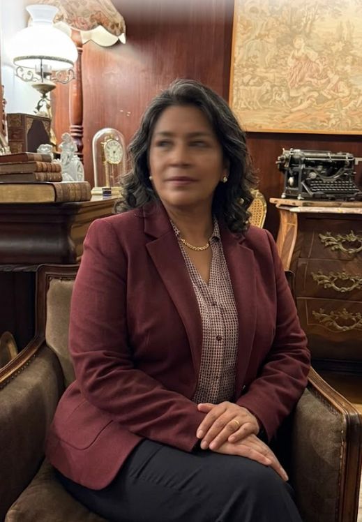 Representada de Abogaley ante los Juzgados de Familia de Santiago, identidad reservada